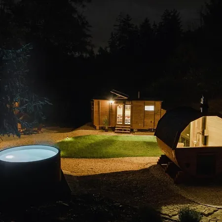 Golden Valley Glamping 펜션 *