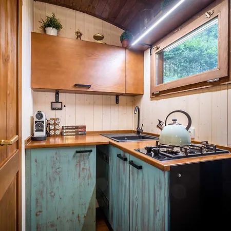 Golden Valley Glamping 펜션